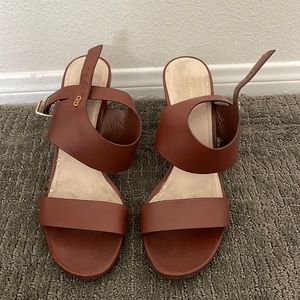 COLE HAAN | AVANI CITY BLOCK HEEL Sandal